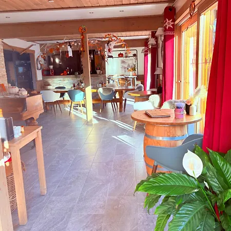 De Blockhut Couette-café